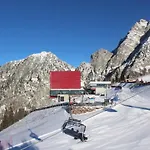 호텔 Grafenstein 3*