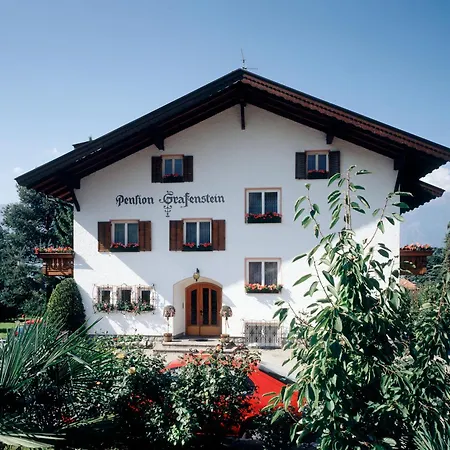 Guesthouse Pension Grafenstein Hotel 3*
