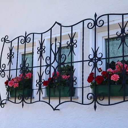 Guesthouse Pension Grafenstein Ξενοδοχείο Μεράνο