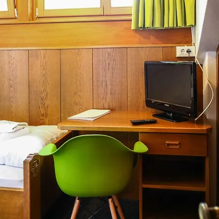 Guesthouse Pension Grafenstein