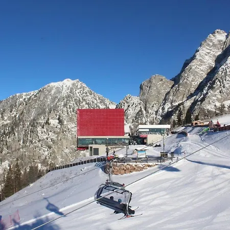 Hotel Grafenstein 3*