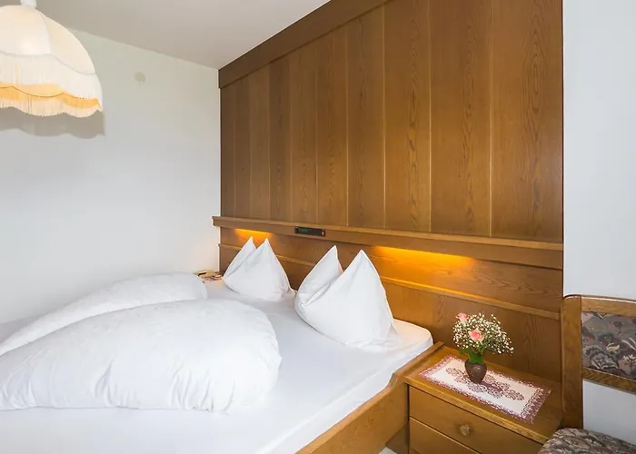 Guesthouse Pension Grafenstein 3*